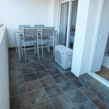 Acogedor Con Piscina Comunitaria Y Parking En Roses, Cerca De La Playa Y Atracciones - Es-204-39